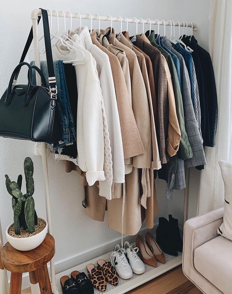 Capsule Wardrobe- Living with less