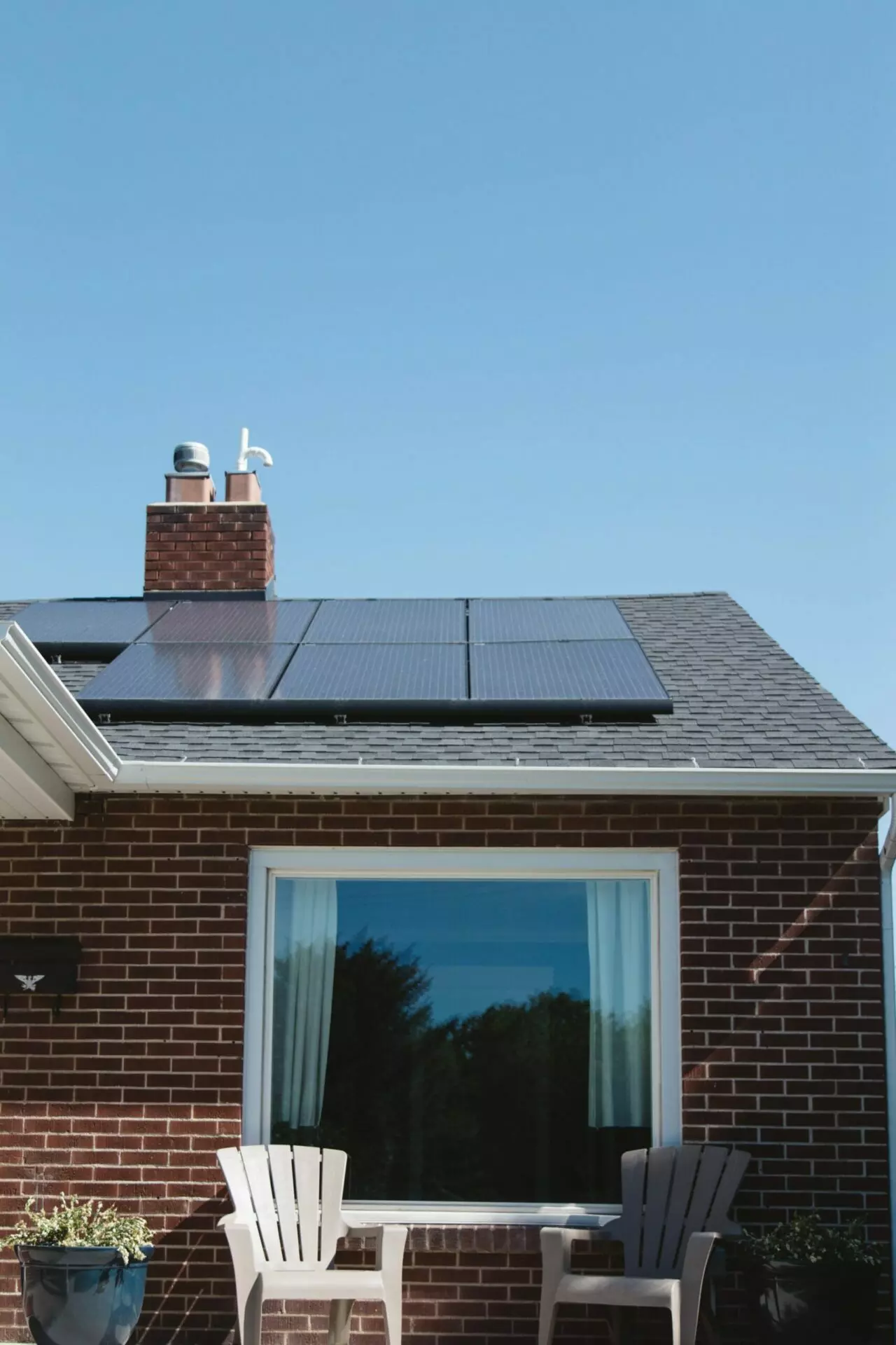Elevate Your Home’s Energy Efficiency with These 7 Solar Panels for Sustainable Living