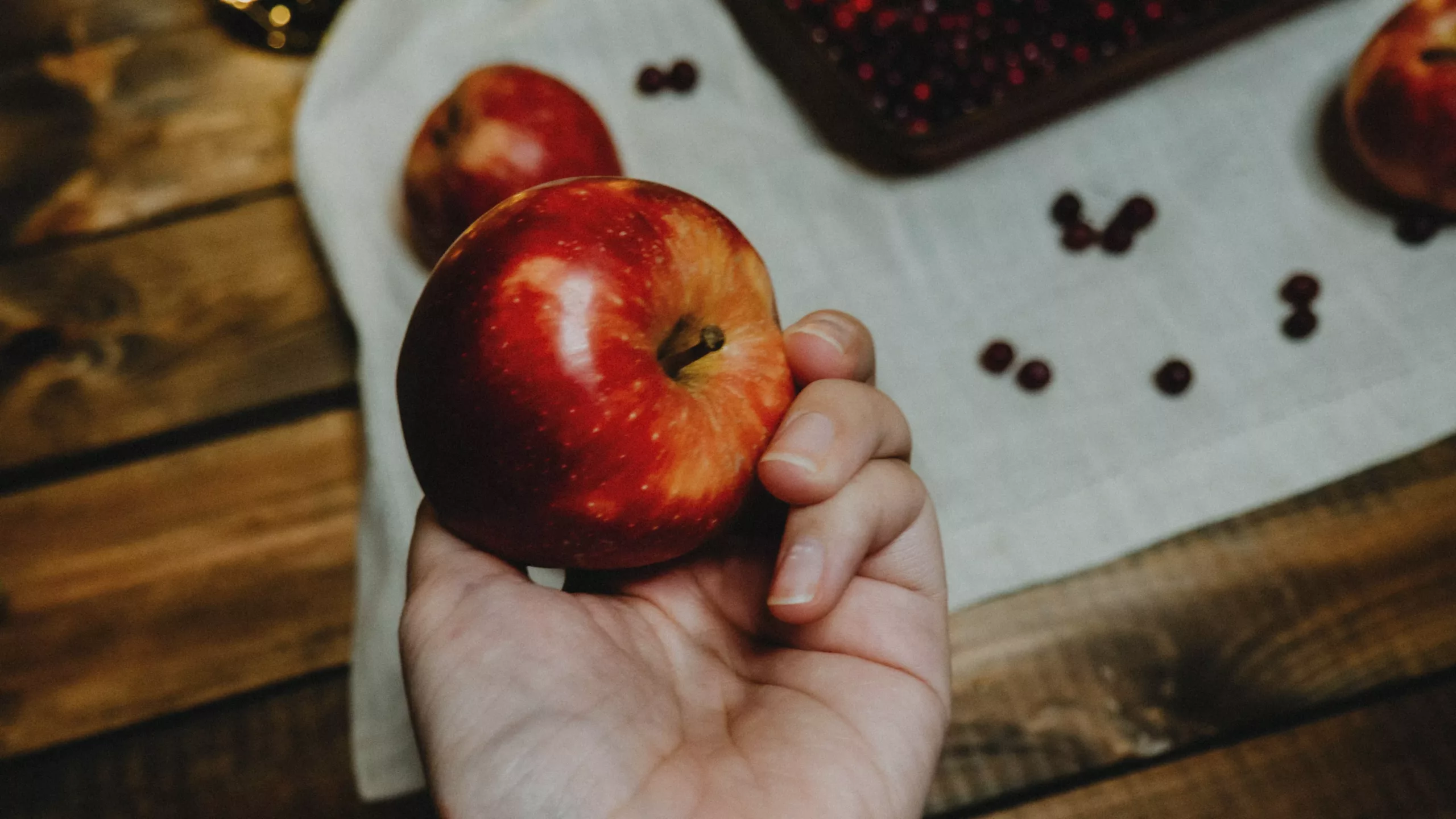 Zero-Waste Guide: How to Dry Rose Petals at Home Sustainably