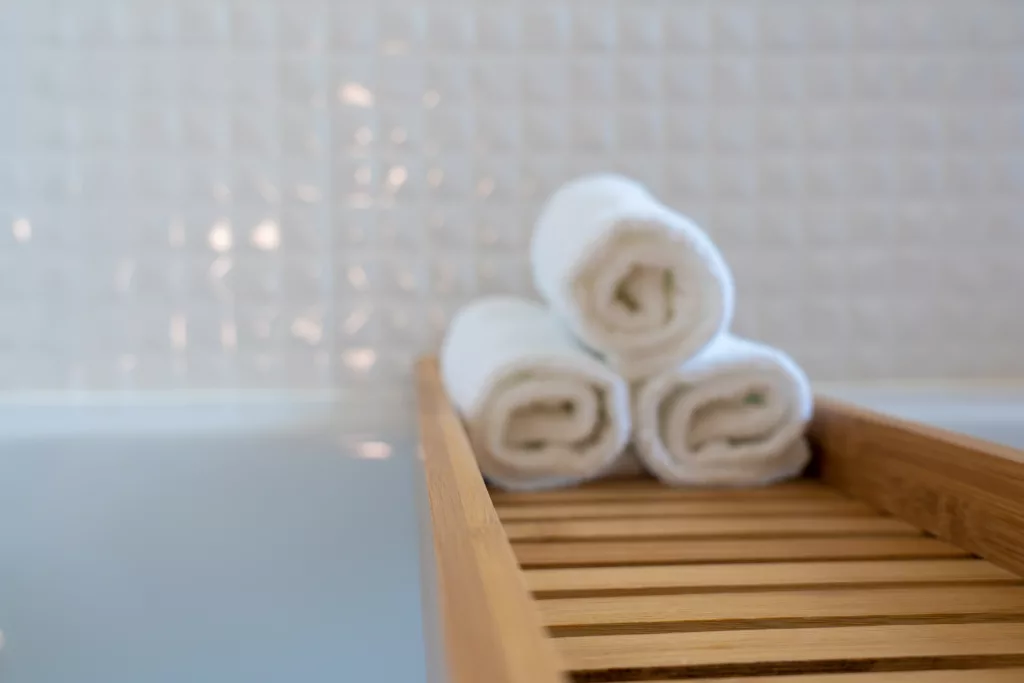 12 Organic and Sustainable Bath Towels for an Eco-Friendly Bathroom —  Sustainably Chic