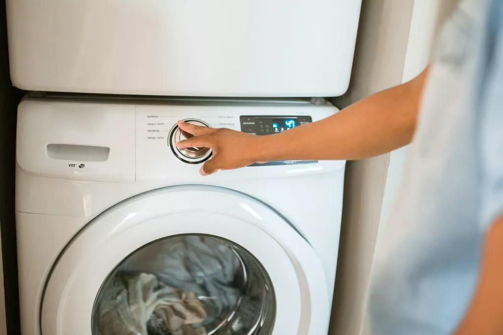 Maximizing the Efficacy of Non-toxic Laundry Detergents