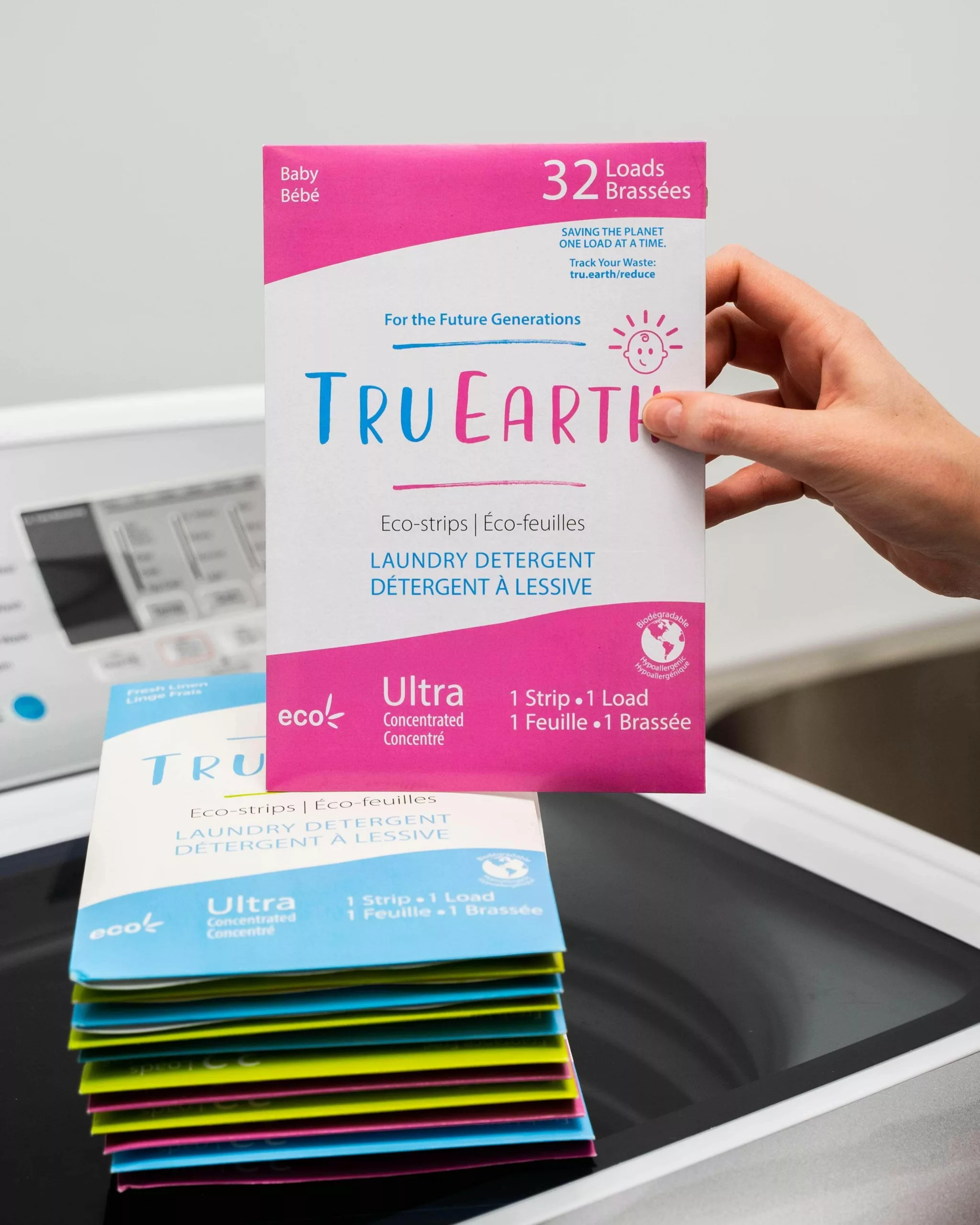 Tru Earth Eco-Strips Laundry Detergent (Fresh Linen Scent, 64 Loads) -  Eco-Friendly Ultra Concentrated Compostable & Biodegradable Plastic-Free Laundry  Detergent Sheets 