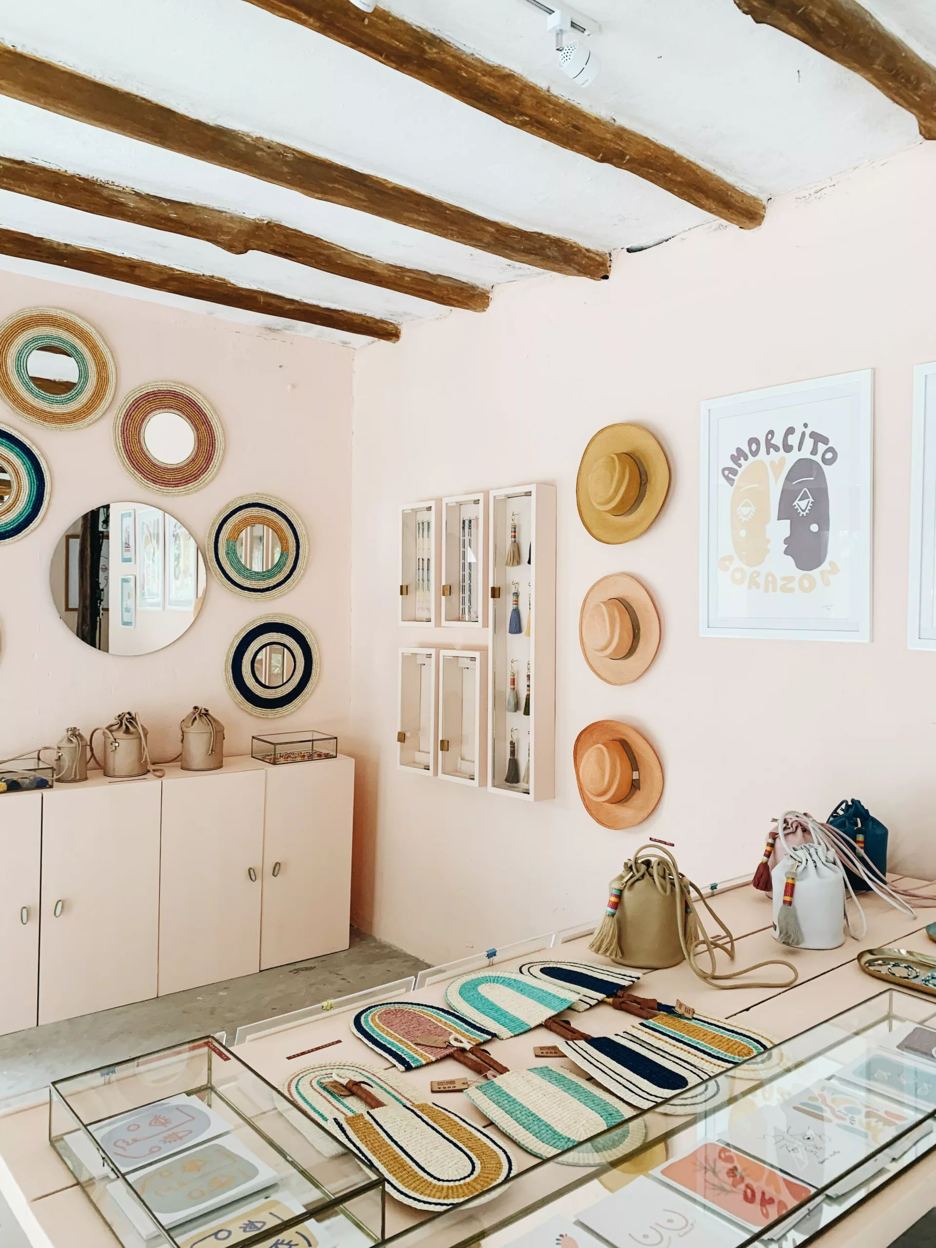 Top 10 Best Thrift Stores in Houston for Eco-Friendly Finds 9 anna sullivan 4oPEjtCv gQ unsplash scaled
