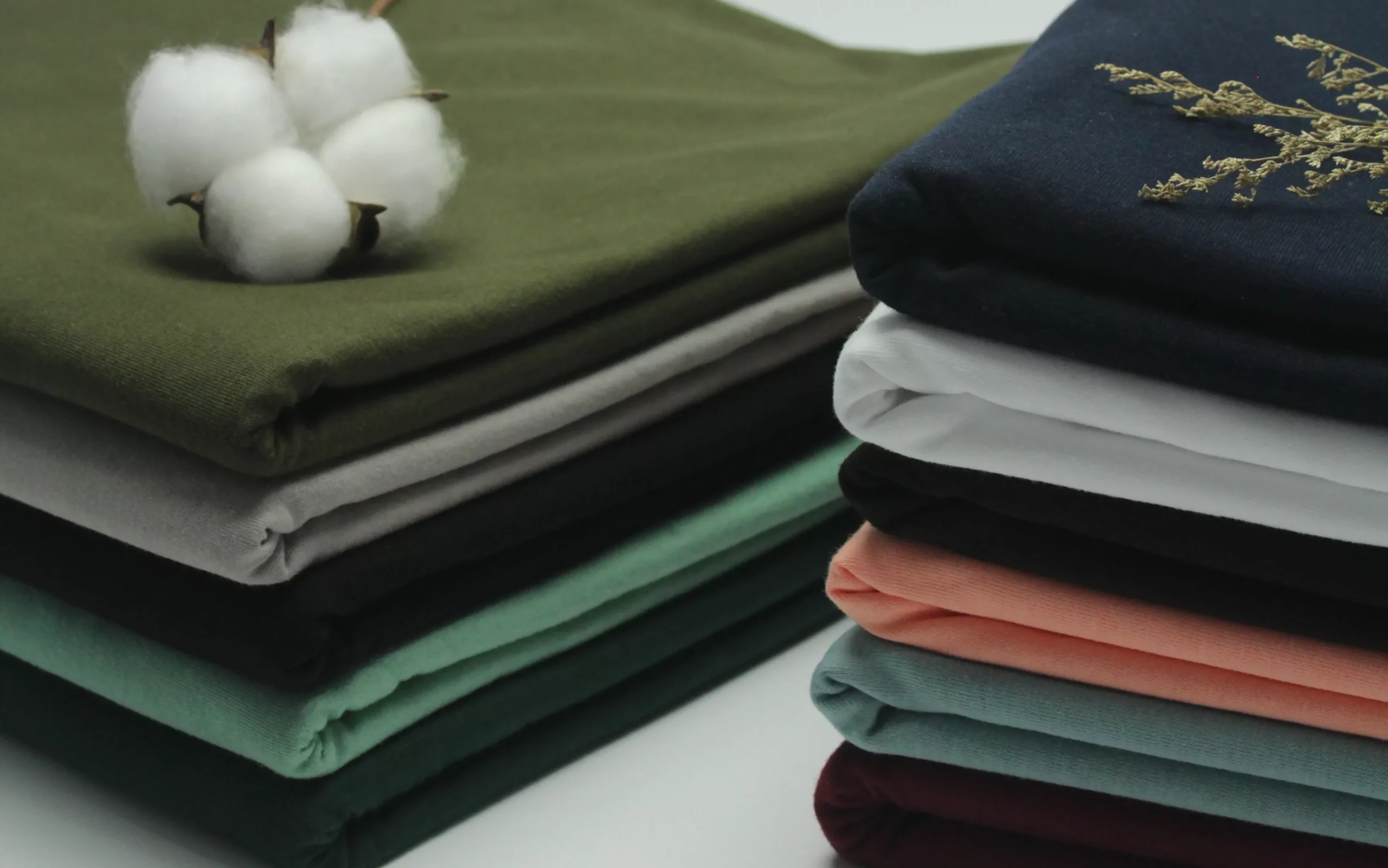 Is Polyester Stretchy? Exploring the Stretch and Sustainability of Polyester  Fabrics