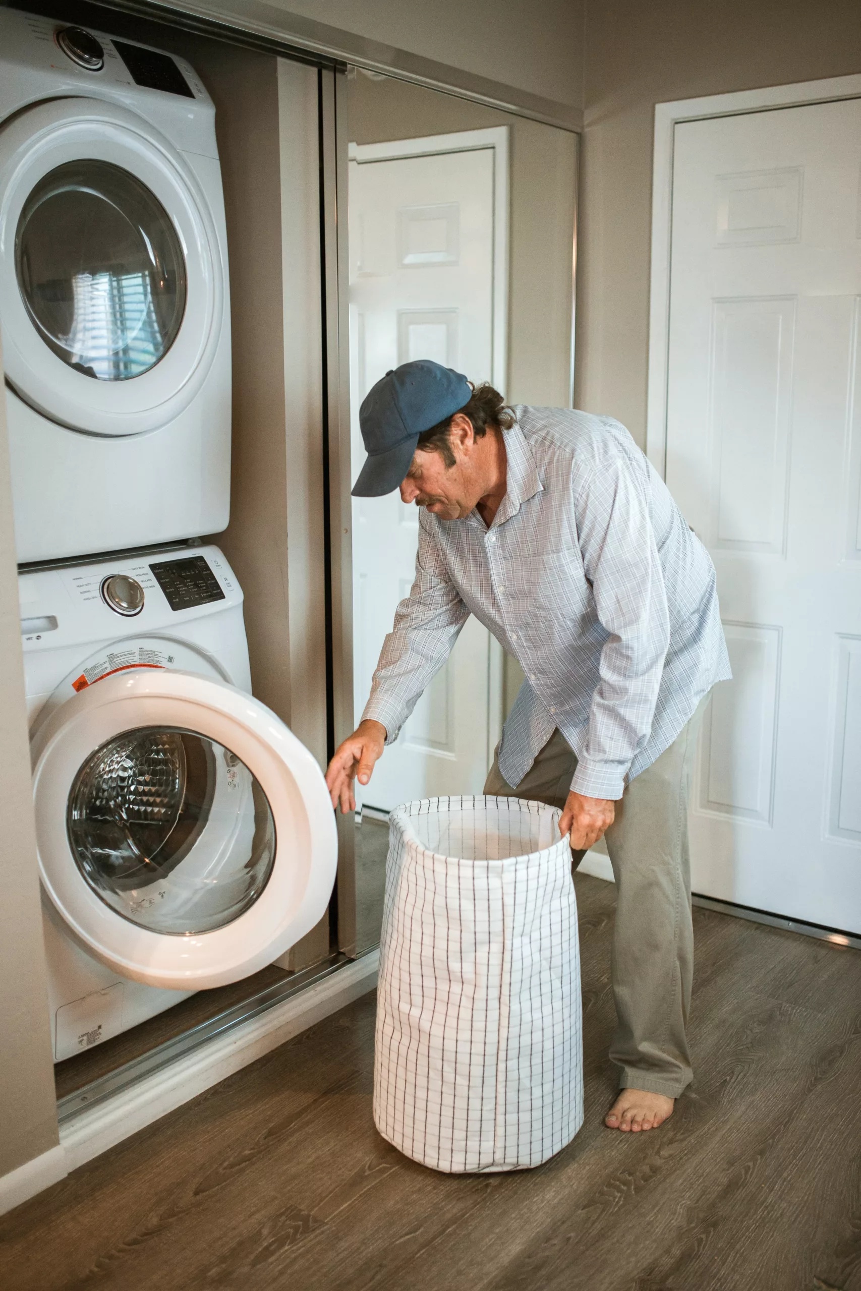 Discover sustainable and gentle cleaning with our eco-friendly washing  machine cleaners – for a fresh, residue-free laundry experience that's kind  to the planet.