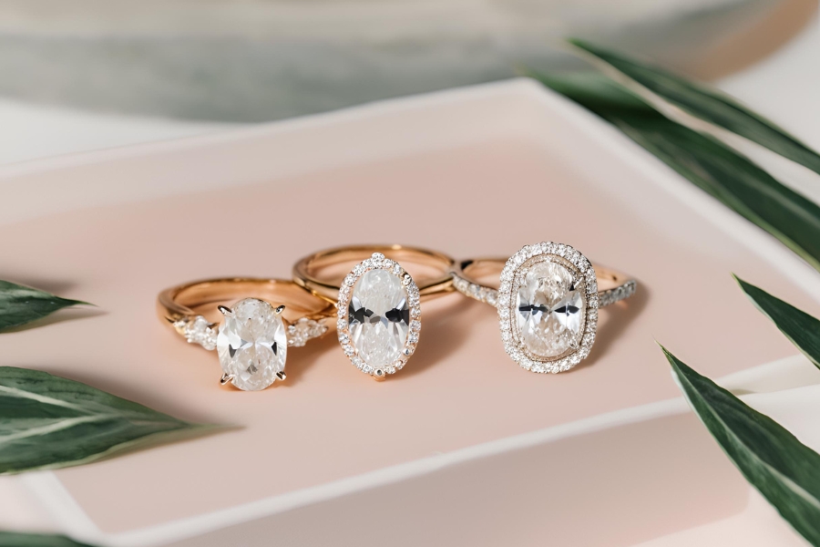  Oval Cut Engagement Rings